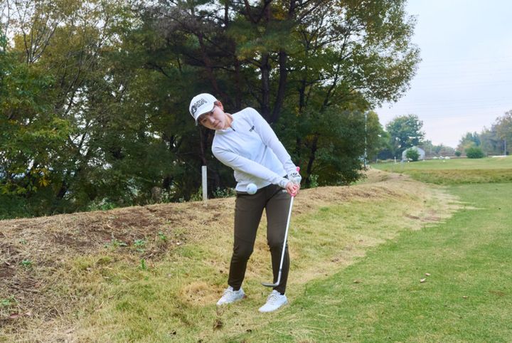 ヘビーラフではウエッジが有効！シーン別にアプローチのコツを解説