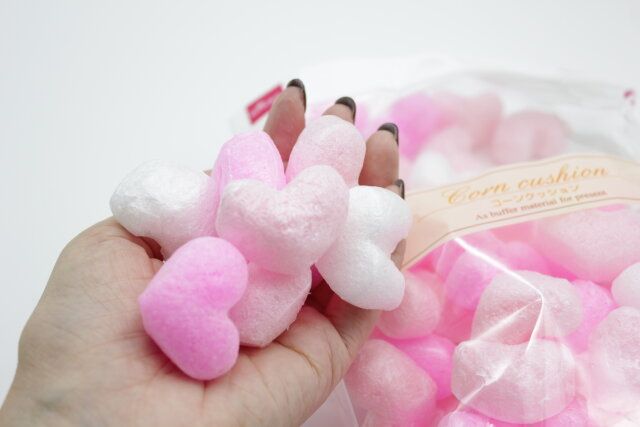 コーンクッション（ピンク・ホワイト）