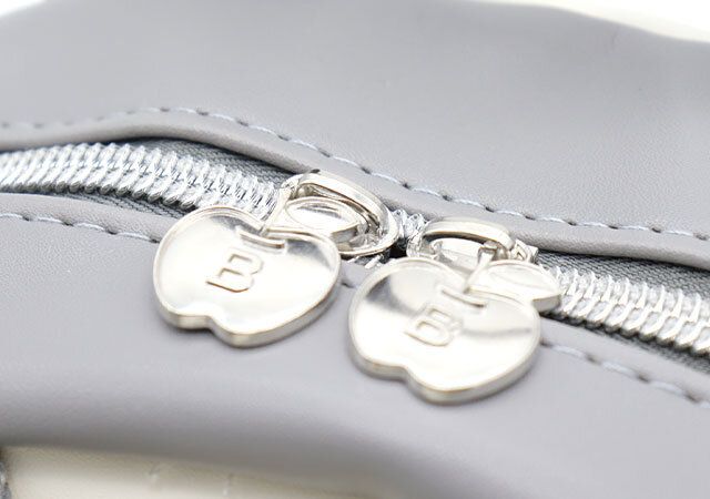 宝島社ムック付録のハローキティとブリルミーの中身が見えて時短がかなうズボラに優しいコスメポーチ4