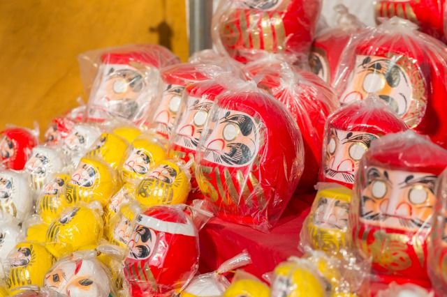 深大寺 縁起だるま市のだるま