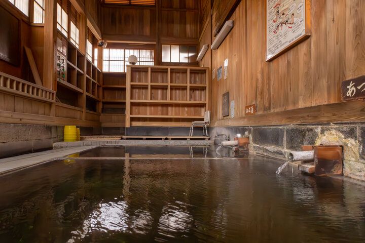 地元の人とふれあえる13の外湯をめぐって温泉三昧♪ 信州・野沢温泉へ