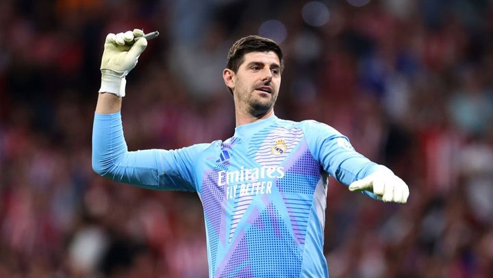 惜しくも世界2位となった選手に励ましの横断幕も…同僚「彼は英語が分からない」