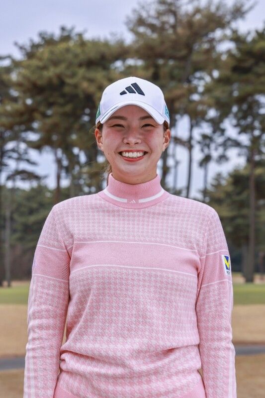 「今シーズンから…」渋野日向子、ボールとグローブの使用契約を締結！