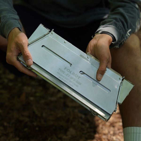 組み立てはわずか“5秒”！超コンパクトに持ち運びができる焚き火台が優秀すぎた