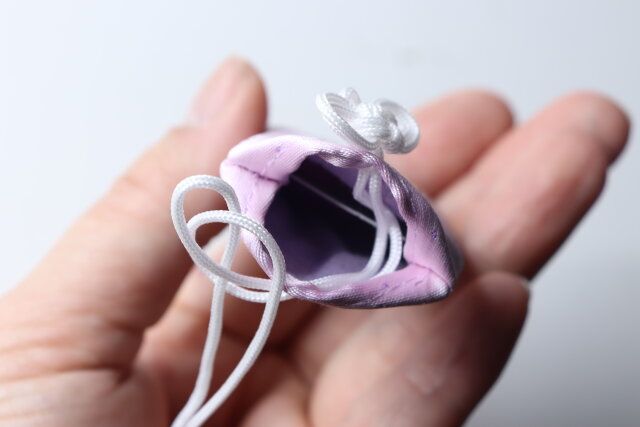 セリア 推し活お守り 中身