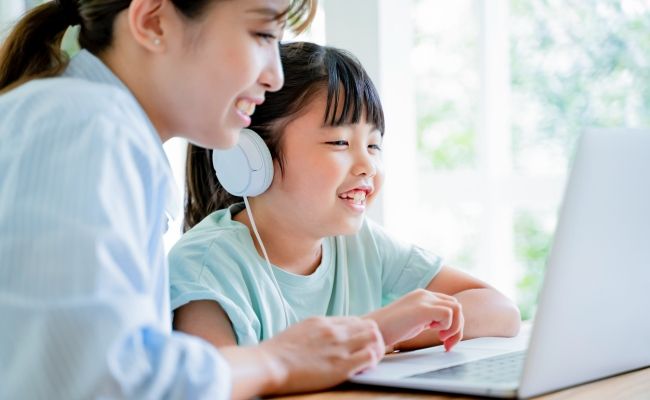 子どもとオンライン英会話イメージ