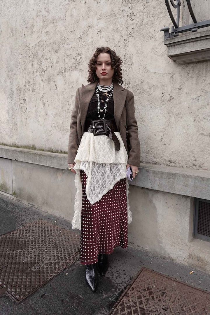 画像: ドット×レースのスカートのレイヤードが今っぽ