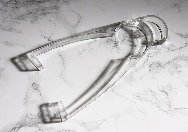 ダイソーの鴨居フック1