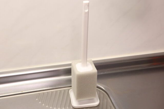 ダイソー スタンド付きコップ洗いスポンジ スタンド 使用例
