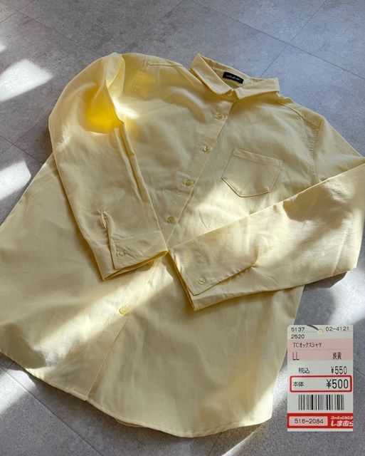 しまむらのイエローの「オックスシャツ」