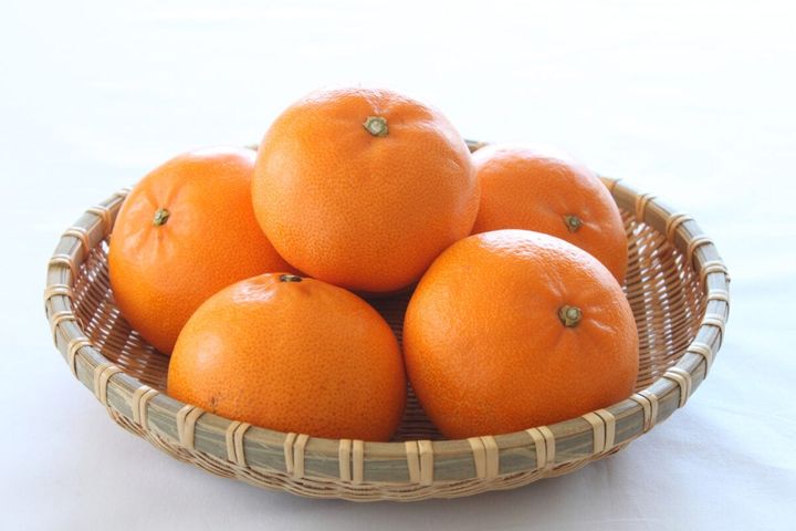 ミカンを4分割する方法とは？