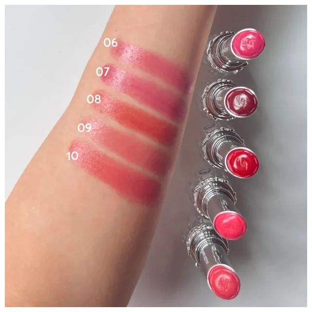 リップブロッサム グロウのスウォッチ