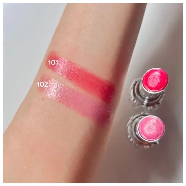 リップブロッサム グロウのスウォッチ