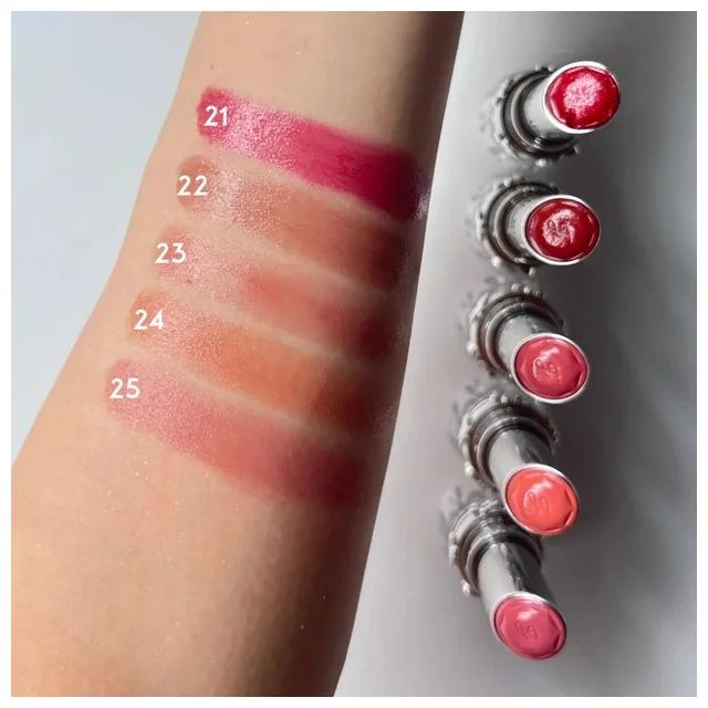 リップブロッサム グロウのスウォッチ