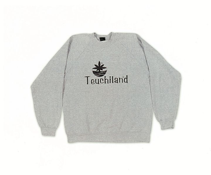 〈Teuchiland〉のスエット