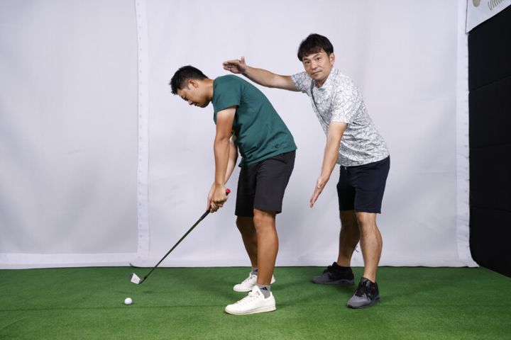 “何もしない”のが正解！ダウンスイングの理想の形をプロコーチが解説