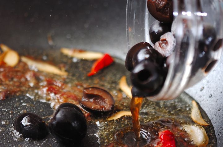 まるでお店の味 アンチョビのパスタ 食欲そそる人気のレシピの作り方2