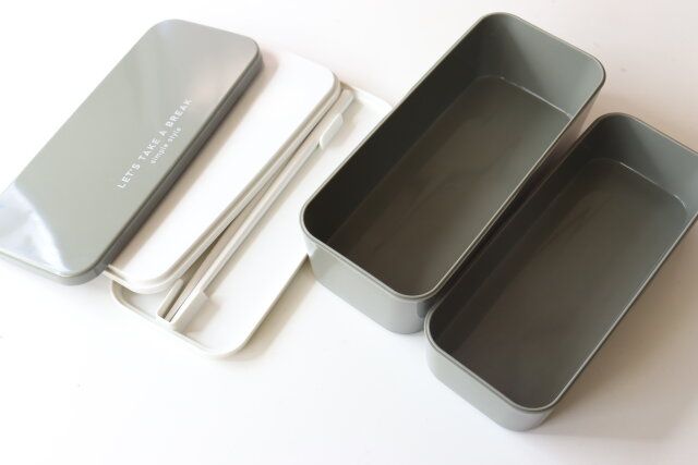 ダイソーの2段ランチ弁当箱の中