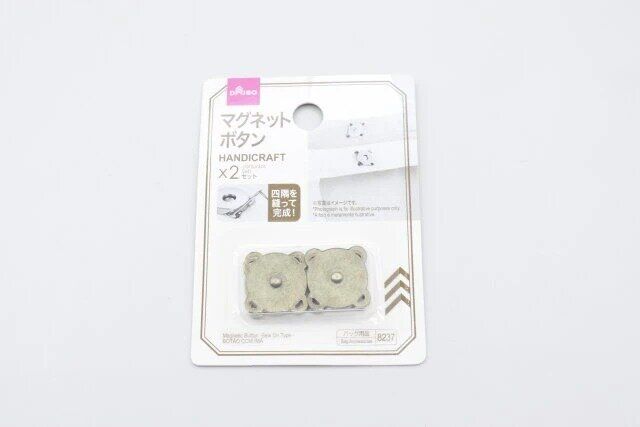 ダイソーのマグネットボタン