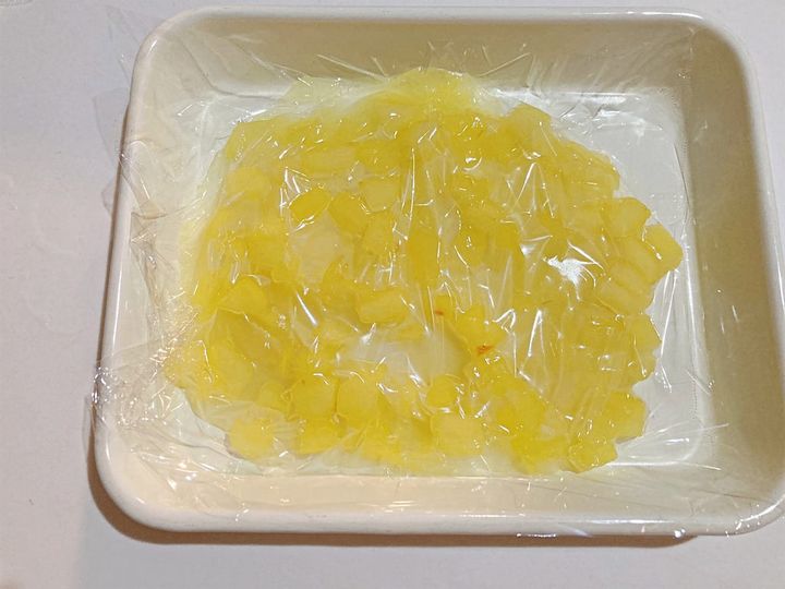 りんごフィリングを冷ます