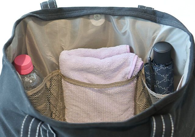 A. STANDARD 6ポケット仕切りつきトートバッグ メッシュポケット