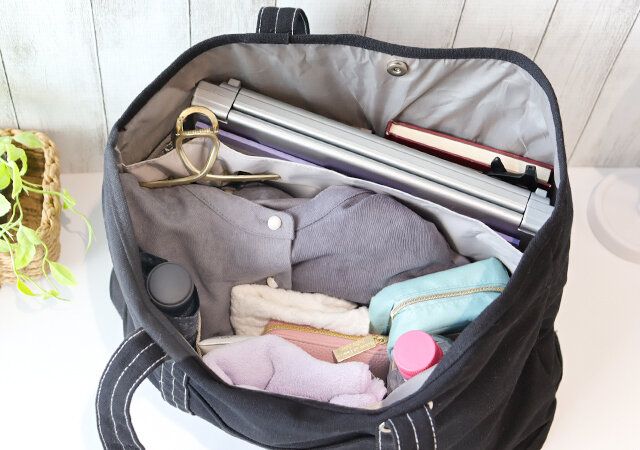 A. STANDARD 6ポケット仕切りつきトートバッグ 実用例