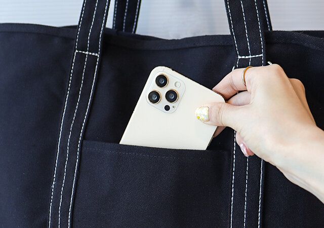 A. STANDARD 6ポケット仕切りつきトートバッグ フロントポケット