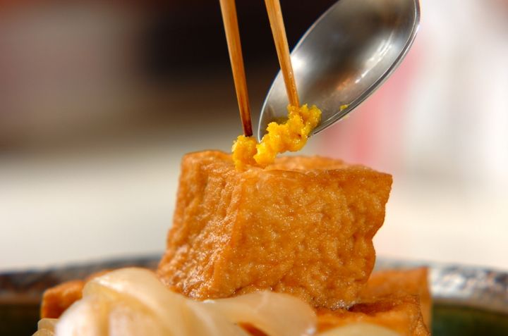 玉ネギと厚揚げの煮物の作り方1