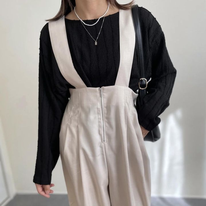 画像: アイボリーサロペの春コーデ③