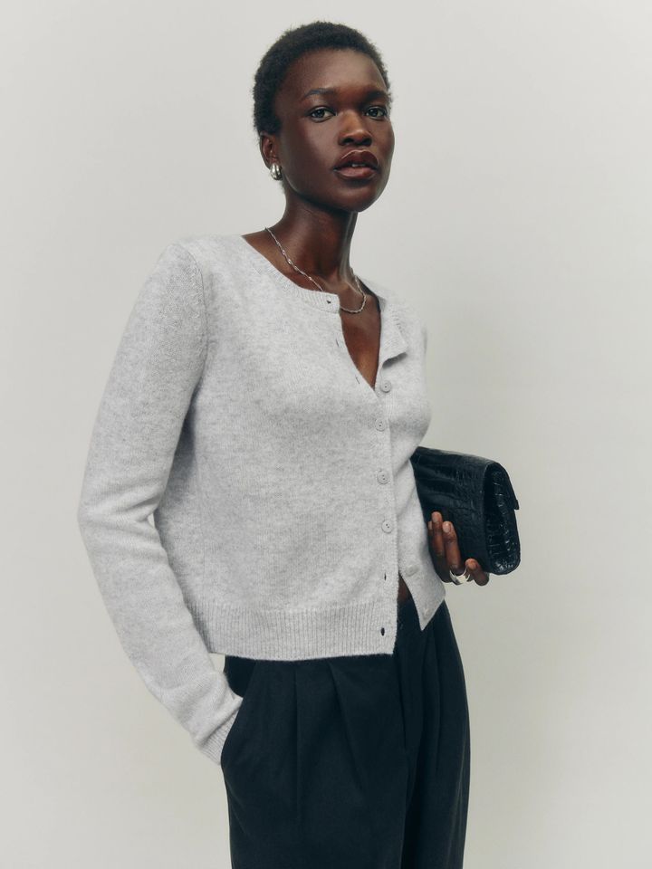 カリフォルニア発のリフォーメーションは、再生繊維を95％使用した新しいカシミアニットを昨年12月に発表した。