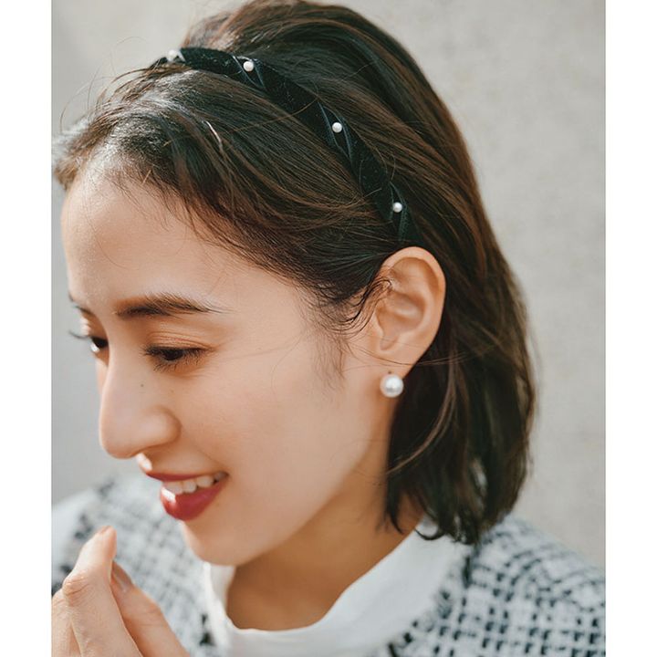 ボブヘアのカチューシャアレンジ