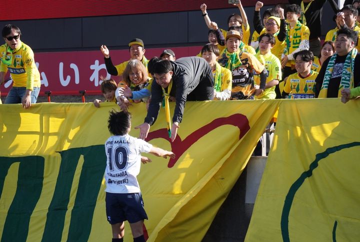 名門の新エースが1ゴール1アシストで開幕白星の立役者に！ペナルティキック前に見せた意外な表情とは