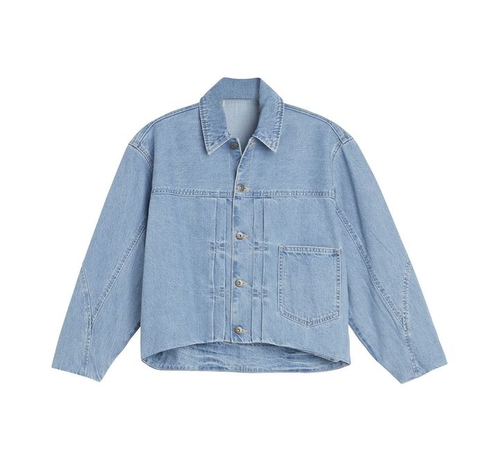 BLUETAB™ LINED SEAMED トラッカージャケット ライトインディゴ ￥33.000／Levi’s® Blue Tab™（リーバイス ジャパン）Photo_ Courtesy of Levi’s®