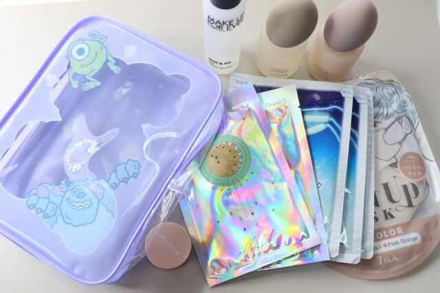 ダイソー マチ付ポーチ モンスターズ・インク 容量