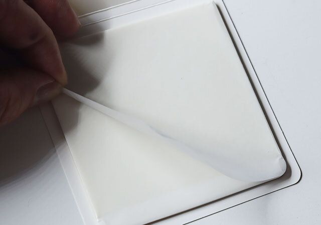 セリア 携帯しやすい衣類用クリーナー シート