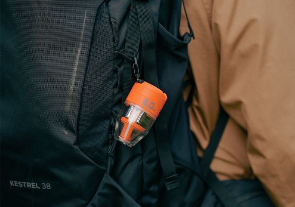 キャンプの不便を解消！ランタン機能も付いてる小型エアポンプがすごすぎる