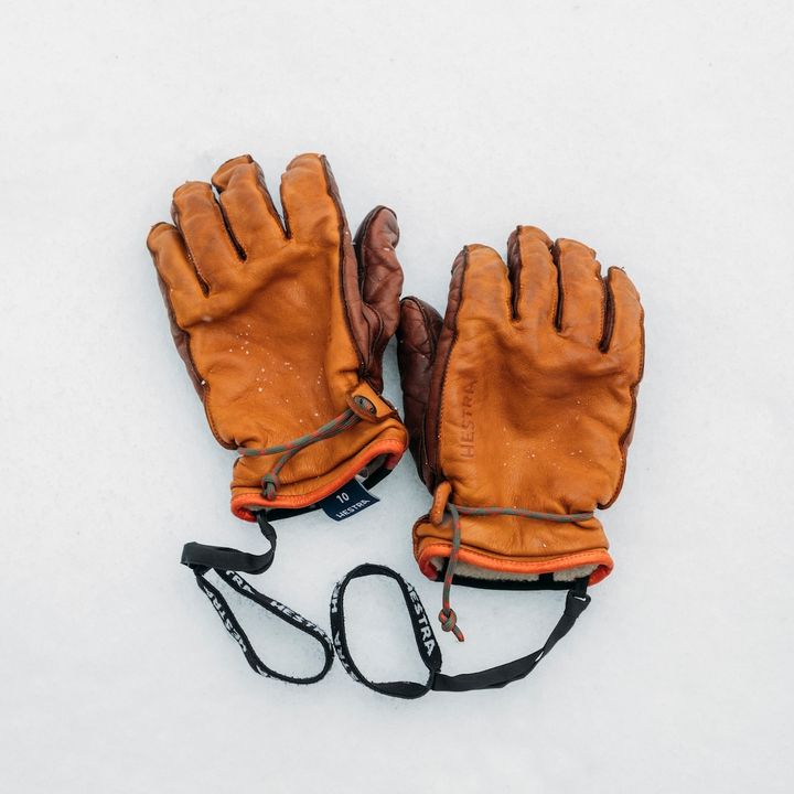 〈HESTRA〉のグローブ