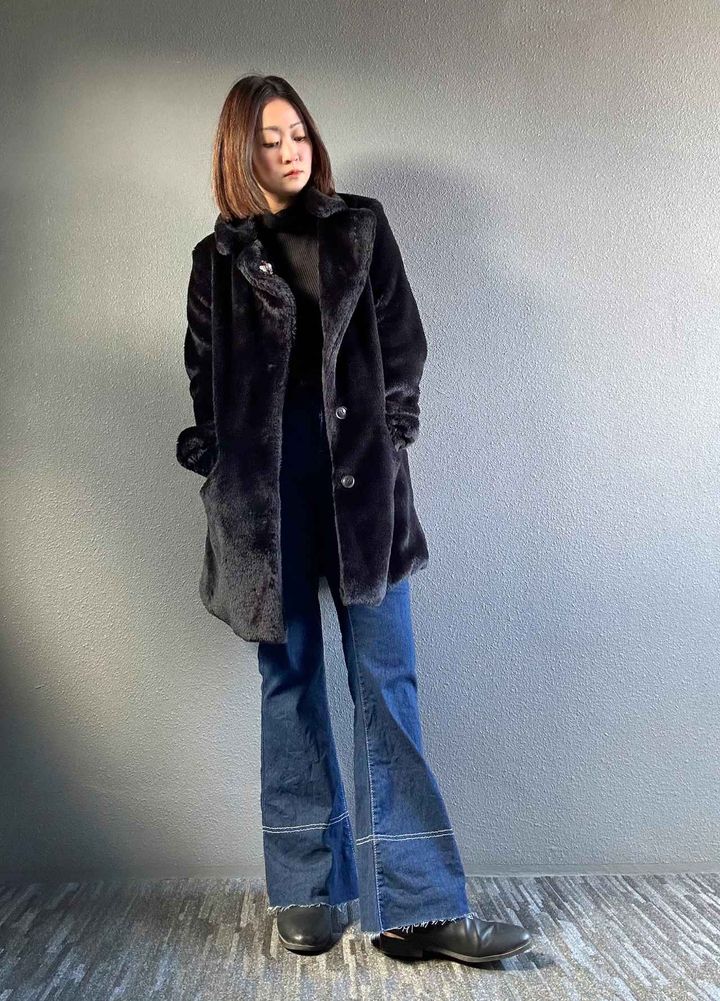 画像: ファーコートでゴージャスにかっこよく決める！