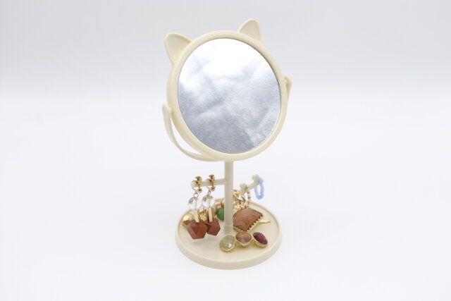 メイクアップ スタンドミラー ねこ H20cm 使用例