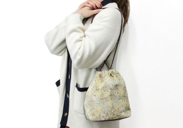 リンネル4月号通常版のムーミン巾着バッグ 肩掛け