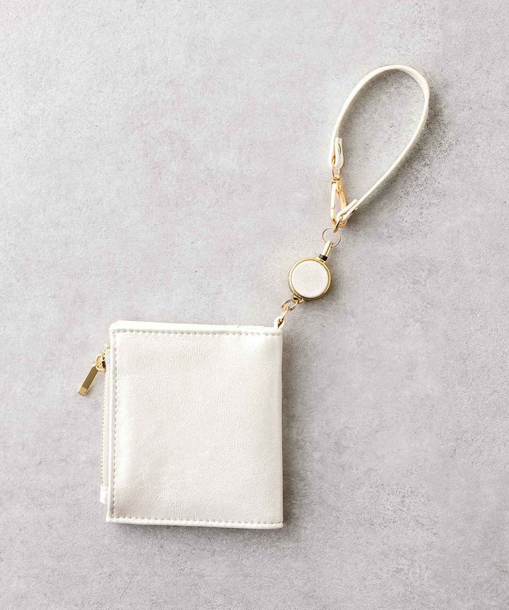 画像1: 出典：3COINS