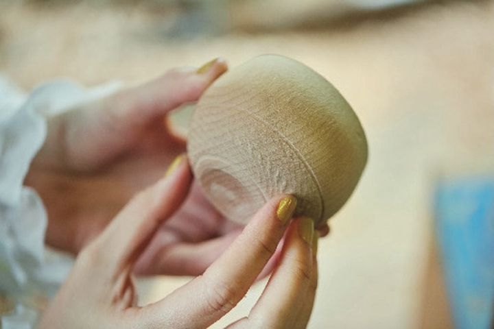 無垢の酒器で日本酒を楽しむ