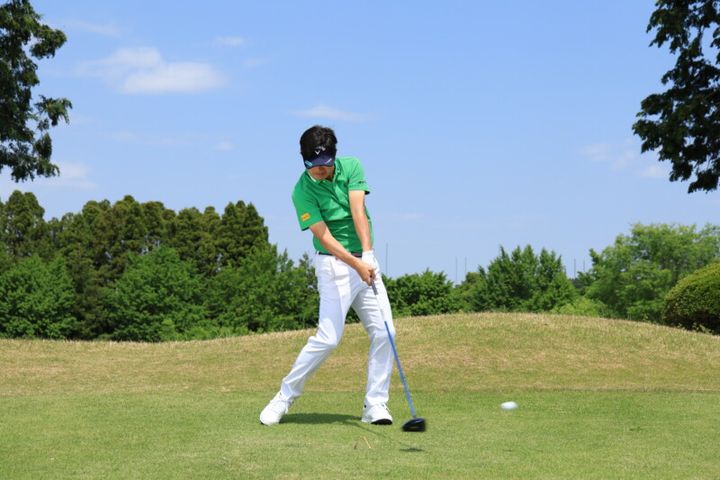 ラウンド中にできる疲労回復ストレッチ！深堀圭一郎プロが解説