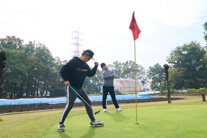 「アマチュアにオススメは…」アプローチに最適なのはパター？ウエッジ？