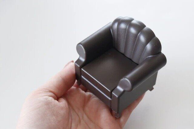 ダイソー ミニチュア シェルソファ