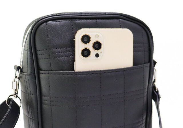 エゴイスト付録ショルダーバッグ 背面ポケット