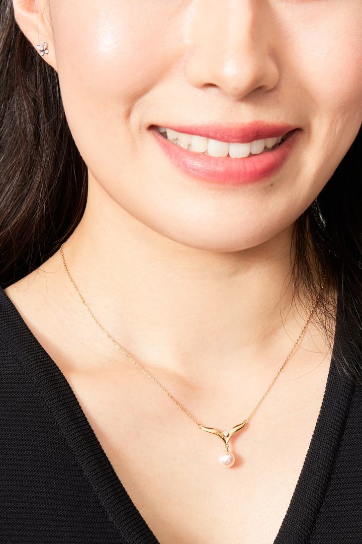 クラウドチームVERYデラクナー友理のセレモニーパールネックレス