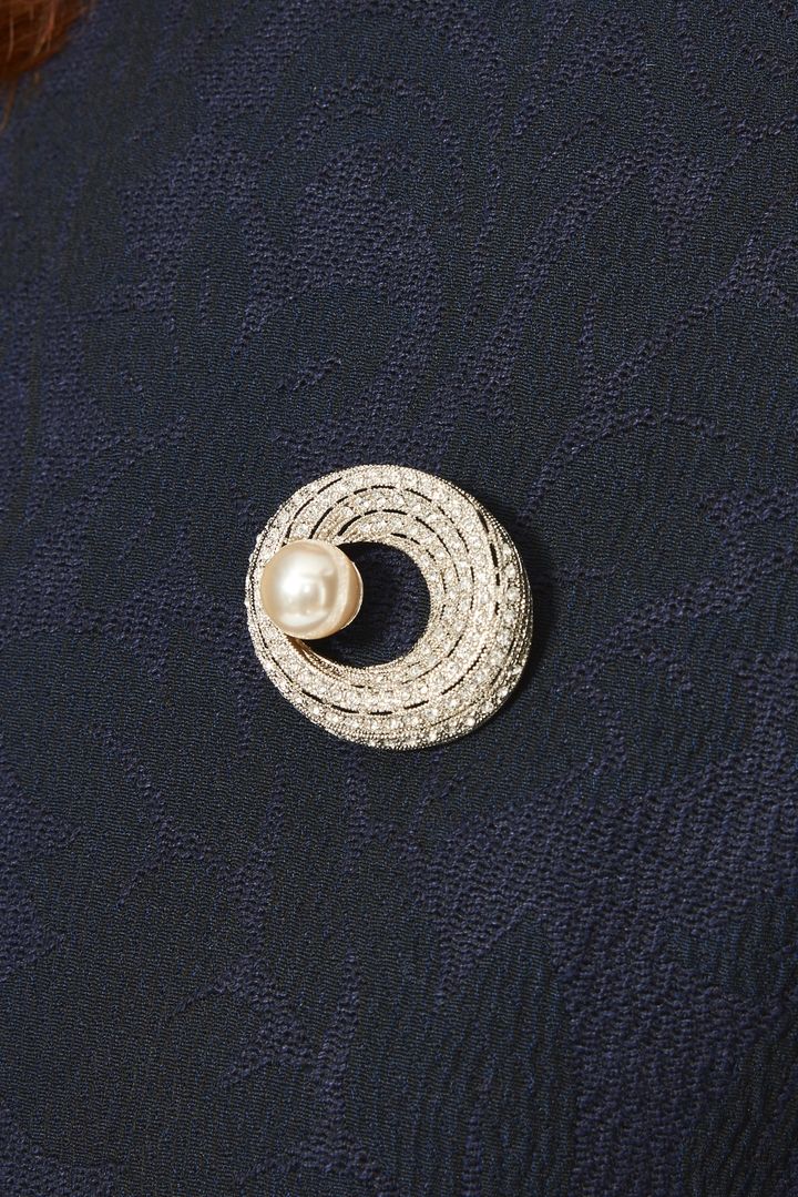クラウドチームVERY明賀琴絵さんのセレモニー用のパール付きブローチ