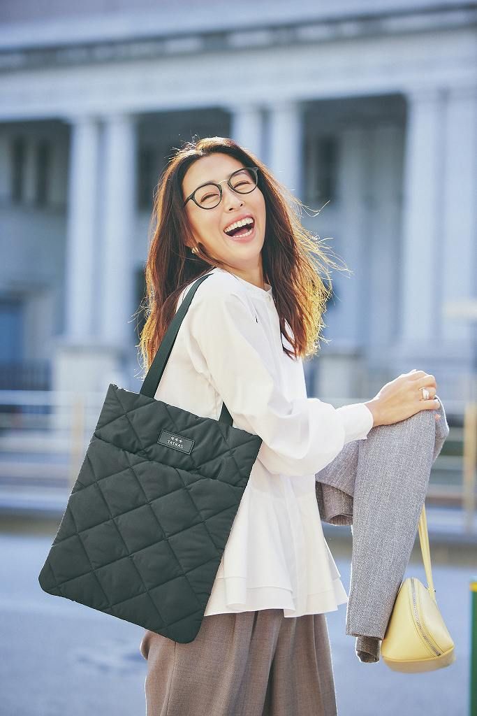 タトラストートバッグコーデ