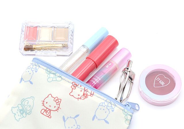 大ポーチ実用例 コスメ収納